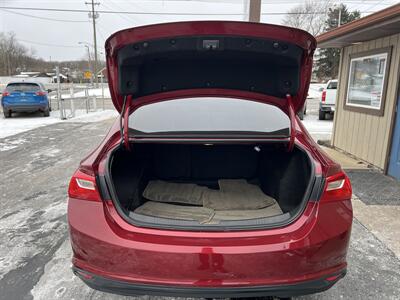 2018 Chevrolet Malibu LT   - Photo 13 - Canton, OH 44707