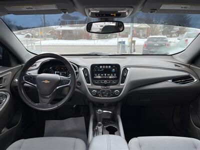 2018 Chevrolet Malibu LT   - Photo 5 - Canton, OH 44707