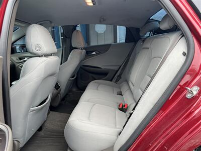 2018 Chevrolet Malibu LT   - Photo 10 - Canton, OH 44707