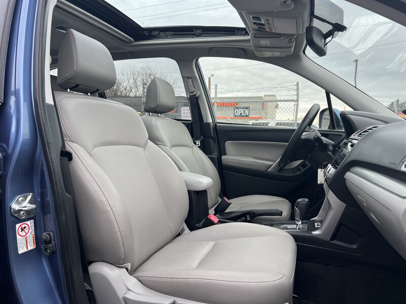 2016 Subaru Forester 2.5i Limited - Photo 14 - Canton, OH 44707