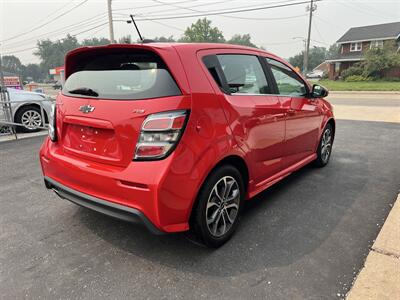 2019 Chevrolet Sonic LT Auto - Photo 16 - Canton, OH 44707
