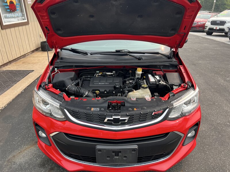 2019 Chevrolet Sonic LT Auto - Photo 4 - Canton, OH 44707