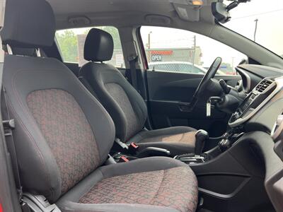 2019 Chevrolet Sonic LT Auto - Photo 20 - Canton, OH 44707