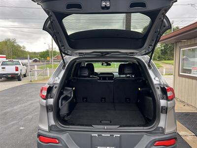 2016 Jeep Cherokee Limited   - Photo 12 - Canton, OH 44707