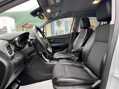 2019 Chevrolet Trax LT   - Photo 3 - Canton, OH 44707