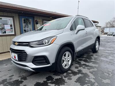 2019 Chevrolet Trax LT   - Photo 2 - Canton, OH 44707