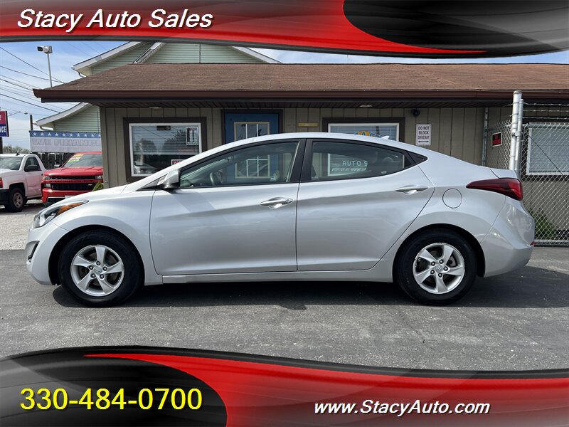 2014 Hyundai ELANTRA SE   - Photo 1 - Canton, OH 44707