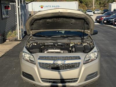 2013 Chevrolet Malibu LS - Photo 3 - Canton, OH 44707