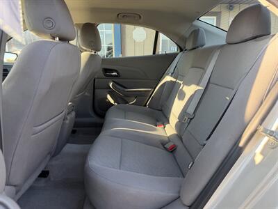 2013 Chevrolet Malibu LS - Photo 10 - Canton, OH 44707