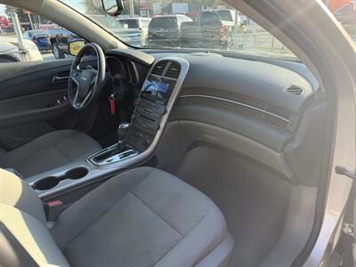 2013 Chevrolet Malibu LS - Photo 17 - Canton, OH 44707