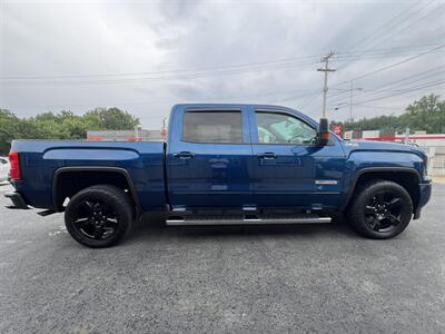 2017 GMC Sierra 1500 SLE   - Photo 18 - Canton, OH 44707