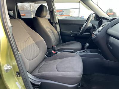 2013 Kia Soul   - Photo 12 - Canton, OH 44707
