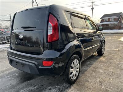 2013 Kia Soul   - Photo 9 - Canton, OH 44707