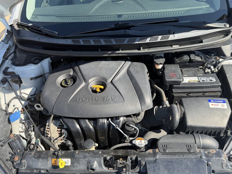 2013 Hyundai ELANTRA GLS - Photo 4 - Canton, OH 44707
