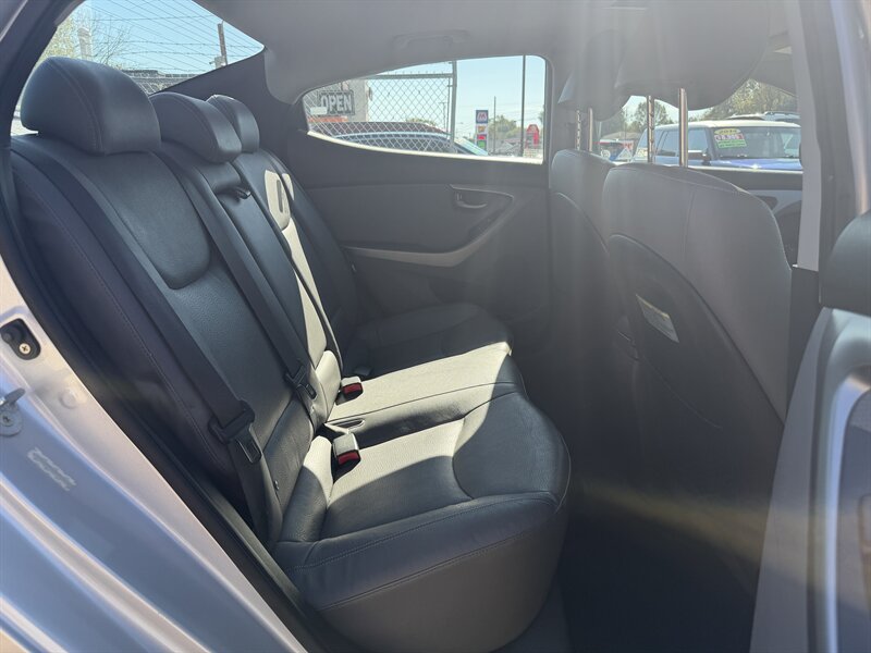 2013 Hyundai ELANTRA GLS - Photo 15 - Canton, OH 44707