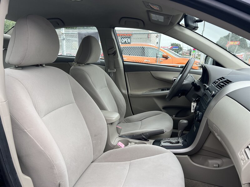 2010 Toyota Corolla LE - Photo 18 - Canton, OH 44707