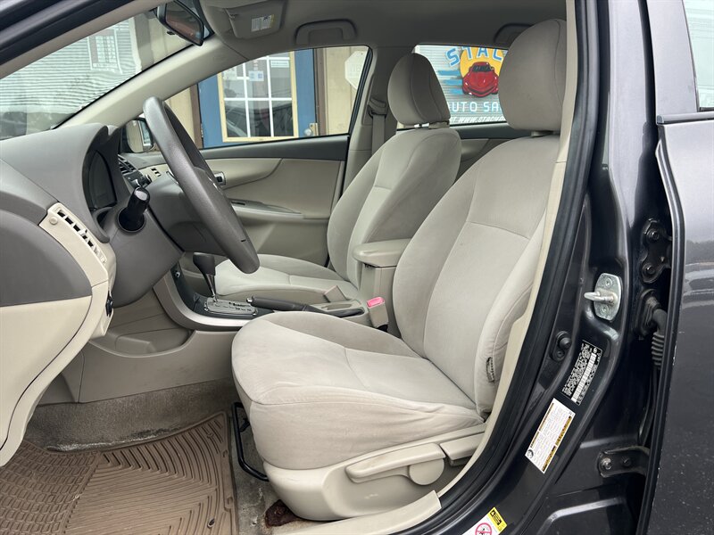 2010 Toyota Corolla LE - Photo 4 - Canton, OH 44707