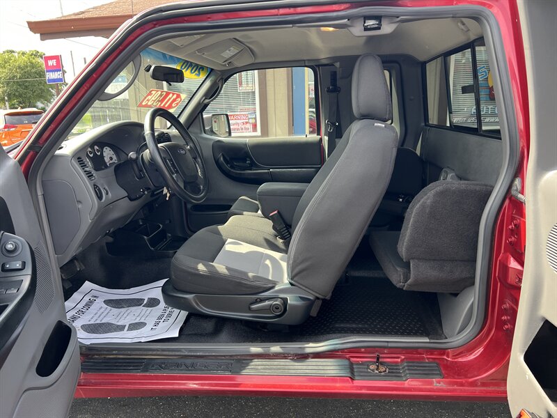 2010 Ford Ranger XLT - Photo 9 - Canton, OH 44707