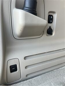 2013 Lincoln MKX   - Photo 12 - Canton, OH 44707