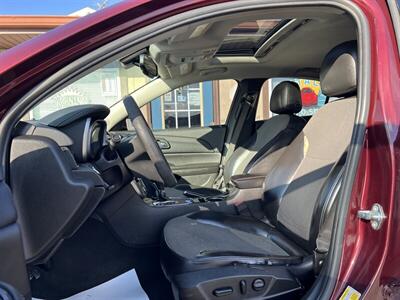 2015 Chevrolet Malibu LT   - Photo 3 - Canton, OH 44707