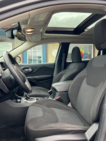 2016 Jeep Cherokee Latitude - Photo 3 - Canton, OH 44707