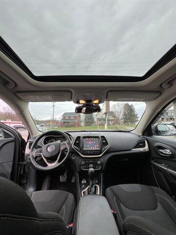 2016 Jeep Cherokee Latitude - Photo 6 - Canton, OH 44707