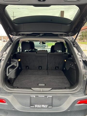 2016 Jeep Cherokee Latitude - Photo 10 - Canton, OH 44707