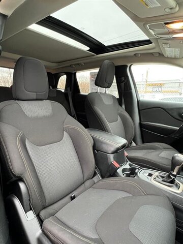 2016 Jeep Cherokee Latitude - Photo 14 - Canton, OH 44707