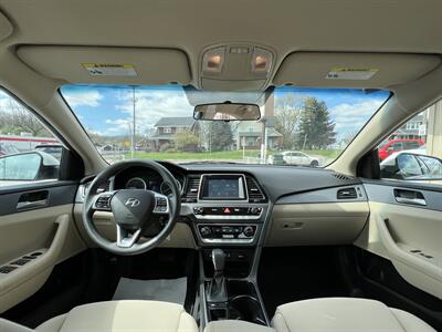 2018 Hyundai SONATA SE   - Photo 5 - Canton, OH 44707