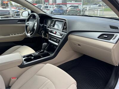 2018 Hyundai SONATA SE   - Photo 15 - Canton, OH 44707