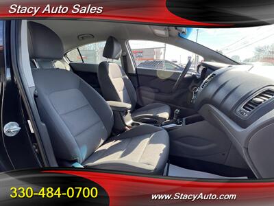 2017 Kia Forte LX   - Photo 13 - Canton, OH 44707