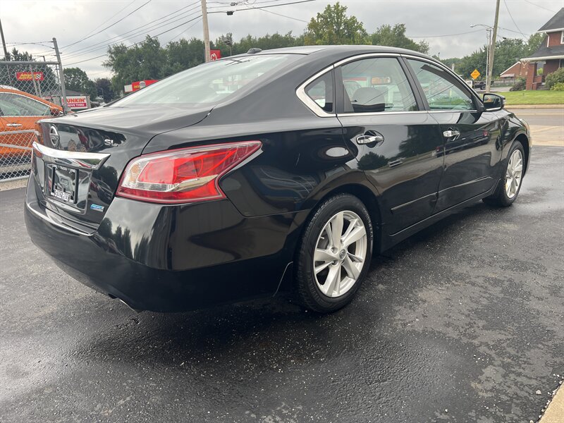 2013 Nissan Altima 2.5 SL - Photo 17 - Canton, OH 44707