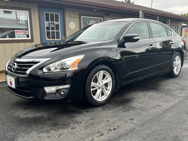 2013 Nissan Altima 2.5 SL - Photo 2 - Canton, OH 44707
