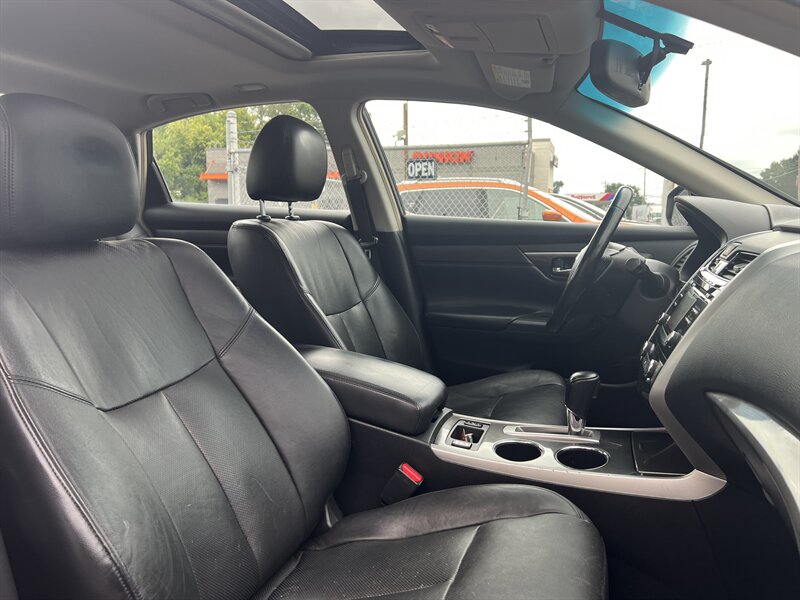 2013 Nissan Altima 2.5 SL - Photo 21 - Canton, OH 44707