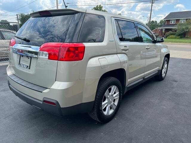 2013 GMC Terrain SLE-1 - Photo 11 - Canton, OH 44707