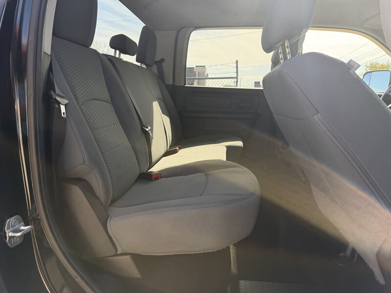 2014 RAM 1500 Tradesman - Photo 15 - Canton, OH 44707