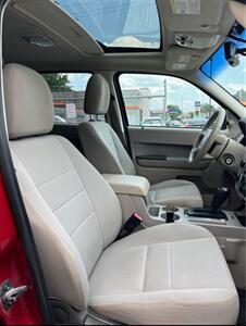 2011 Ford Escape XLT   - Photo 12 - Canton, OH 44707