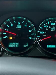 2011 Chevrolet Silverado 2500HD LT - Photo 14 - Canton, OH 44707