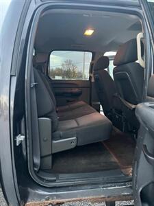 2011 Chevrolet Silverado 2500HD LT - Photo 13 - Canton, OH 44707