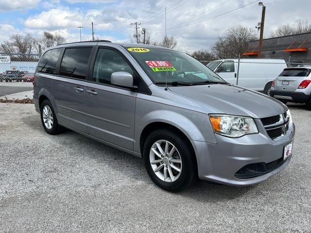 2016 Dodge Grand Caravan SXT - Photo 4 - Canton, OH 44707