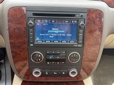 2010 Chevrolet Suburban LTZ - Photo 9 - Canton, OH 44707