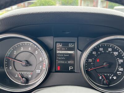 2012 Jeep Grand Cherokee Laredo   - Photo 9 - Canton, OH 44707
