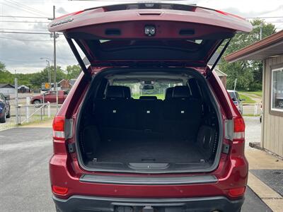 2012 Jeep Grand Cherokee Laredo   - Photo 13 - Canton, OH 44707