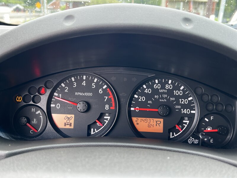 2014 Nissan Frontier SV V6 - Photo 11 - Canton, OH 44707