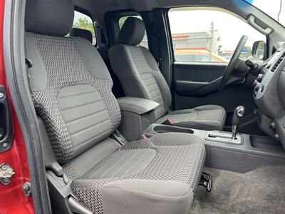 2014 Nissan Frontier SV V6 - Photo 19 - Canton, OH 44707