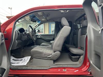 2014 Nissan Frontier SV V6 - Photo 6 - Canton, OH 44707