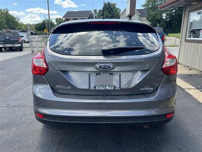 2014 Ford Focus SE   - Photo 12 - Canton, OH 44707