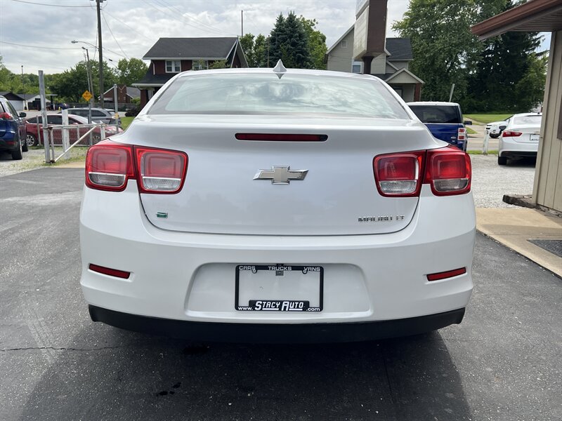 2015 Chevrolet Malibu LT - Photo 12 - Canton, OH 44707