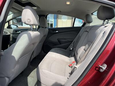 2016 Chevrolet Cruze LT Auto - Photo 9 - Canton, OH 44707