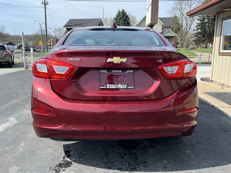 2016 Chevrolet Cruze LT Auto - Photo 12 - Canton, OH 44707